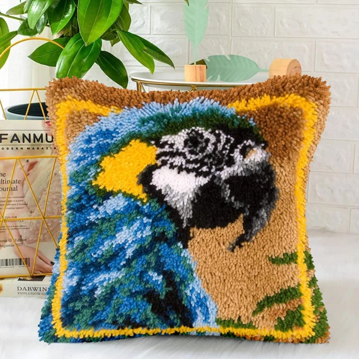 ROCKY&CHAO Macaw Latch Hook Cushion Kits 43x43cm, DIY Throw Pillow Case Making Kit, Complete Cushion Making Craft Kits with Yarn & Canvas and Crochet Needle, Adults Kids Craft Kits Home Decor