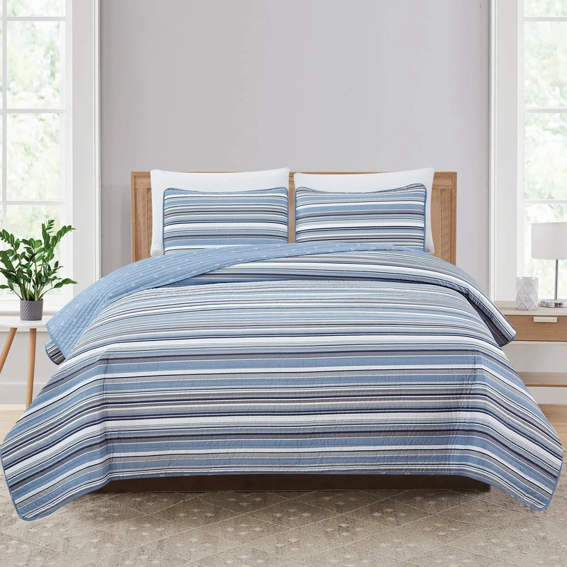 Market & Place 3 Piece Reversible Quilt Set with Shams | All-Season Soft & Lightweight Bedspread with Modern Striped Pattern | Elise Collection (King, Blue/Grey)