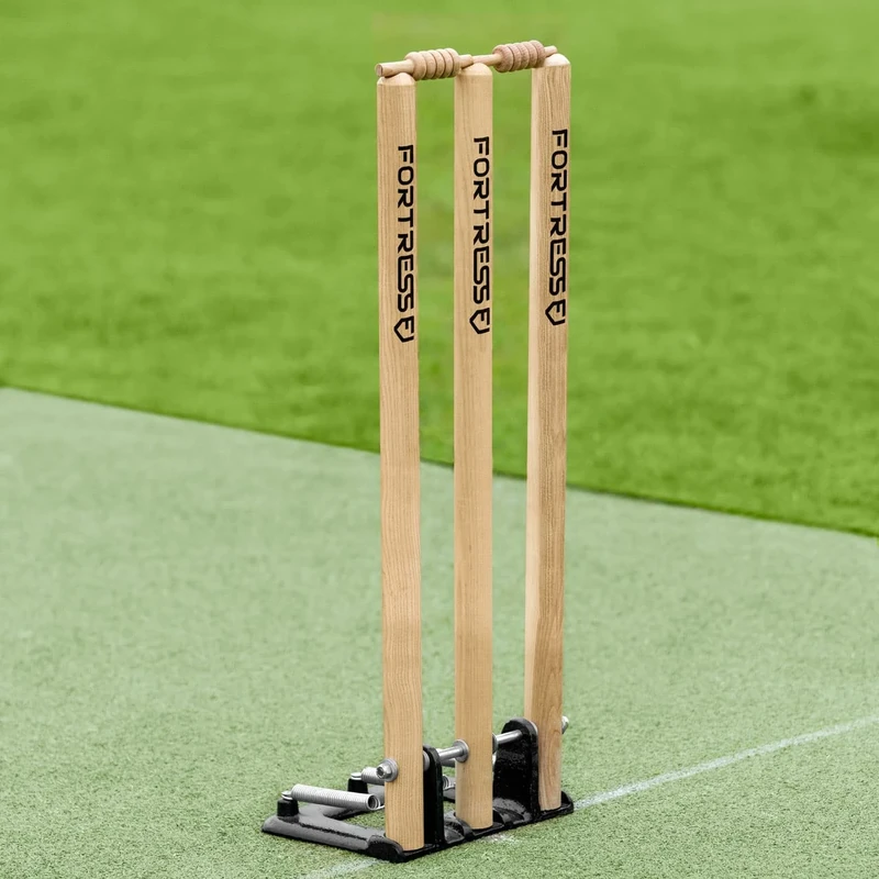 FORTRESS Spring Back Cricket Stumps - 28in ICC Regulation Stumps for Cricket | Club & Pro Styles | Spring Back Wickets & Bails | Freestanding Cricket Set for Seniors (Pro (English Ash))