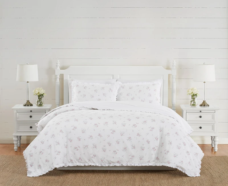 The Farmhouse by Rachel Ashwell - 3 Piece Full/Queen Duvet Set - Signature Rosebury Bedding Collection - Image 1
