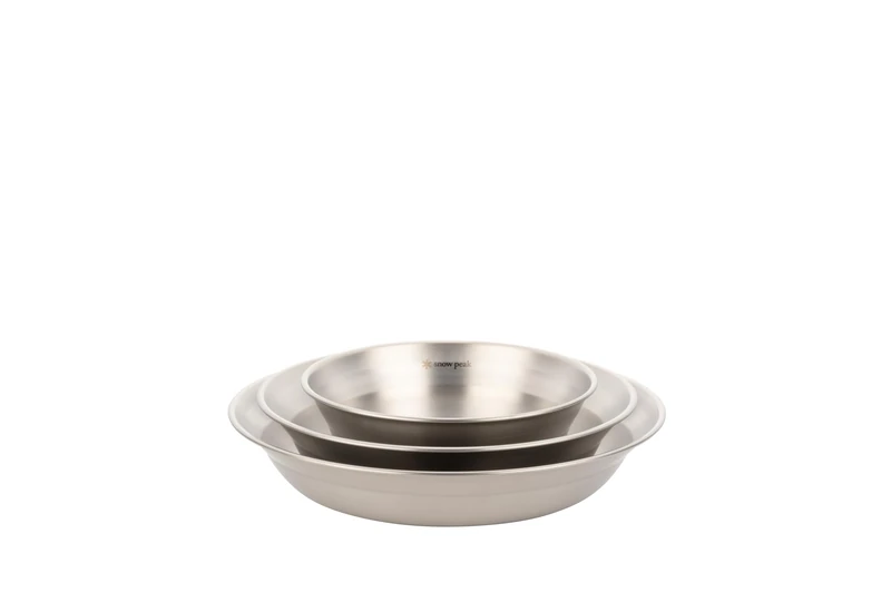 Snow Peak Stainless Steel Tableware Family Set, 16-Piece Lightweight Durable Camping Dining Set for Home Camping Outdoors