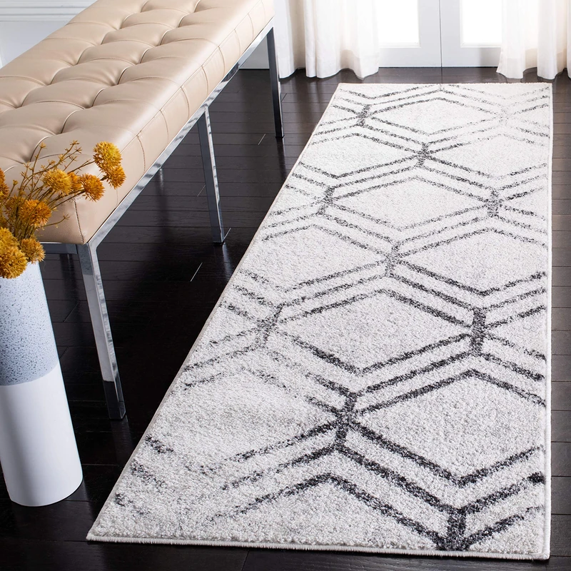 Safavieh Geometric Rug for Living Room, Dining Room, Bedroom - Adirondack Collection, Short Pile, in Ivory and Grey, 80 X 180 cm