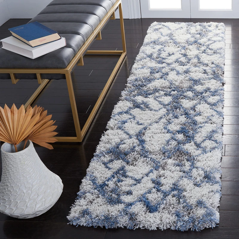 SAFAVIEH Shag Rug for Living Room, Dining Room, Bedroom - Horizon Shag Collection, Short Pile, in Ivory and Blue, 61 X 244 cm