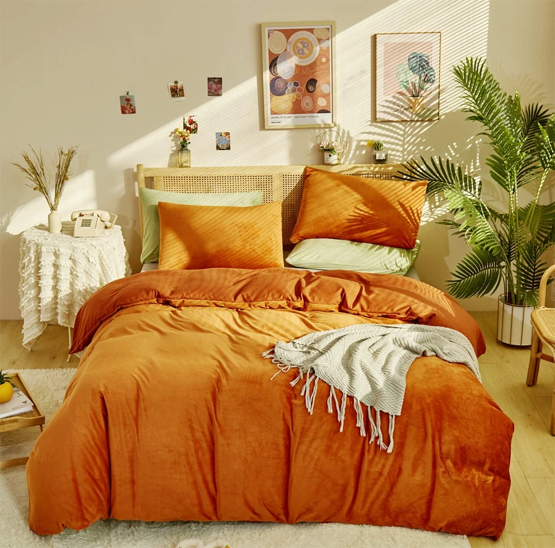 KAREVER Burnt Orange Color Velvet Comforter Set Queen Solid Rust Color Flannel Velvet Bedding Comforter Set All Caramel Colour 3 PCs Shaggy Soft Warm and Durable Flannel Blanket Queen