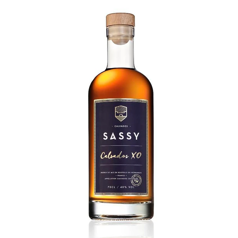 Maison Sassy Calvados XO 70cl - 40% ABV | 100% Pure Apple Juice with No Colorants, Additives or Sugars | Vegan, Gluten Free & Suitable for Vegetarians | Aged 6 years in Oak Casks