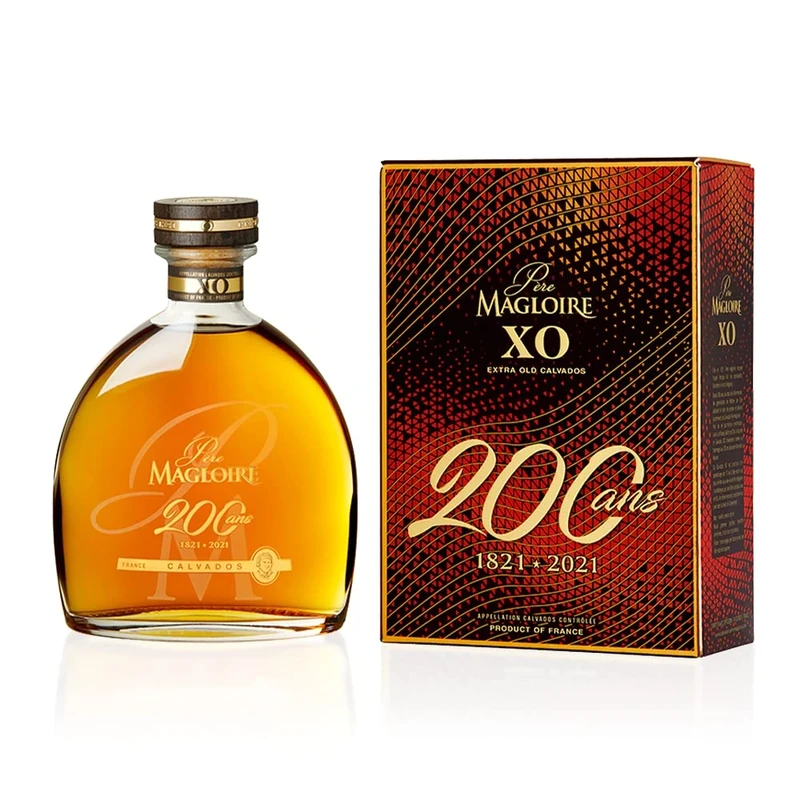 Père Magloire Calvados XO Brandy - 200 Limited Edition - 70cl, 40% ABV - Premium Calvados Apple Normandy - Smooth and Complex - Ideal Brandy XO Gifts for Men or Women