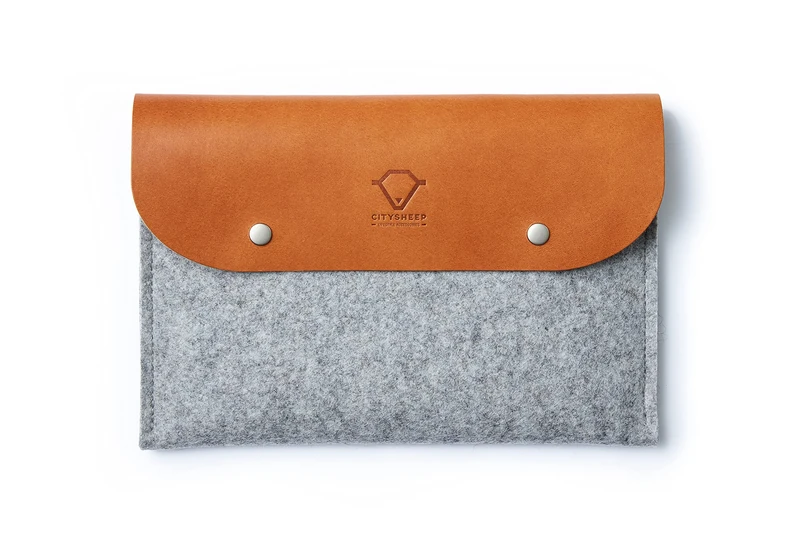 Citysheep Carry More Case Cover for iPad mini. Classic Design Pure Merino Wool Felt. Italian Vegetable Tanned Leather.