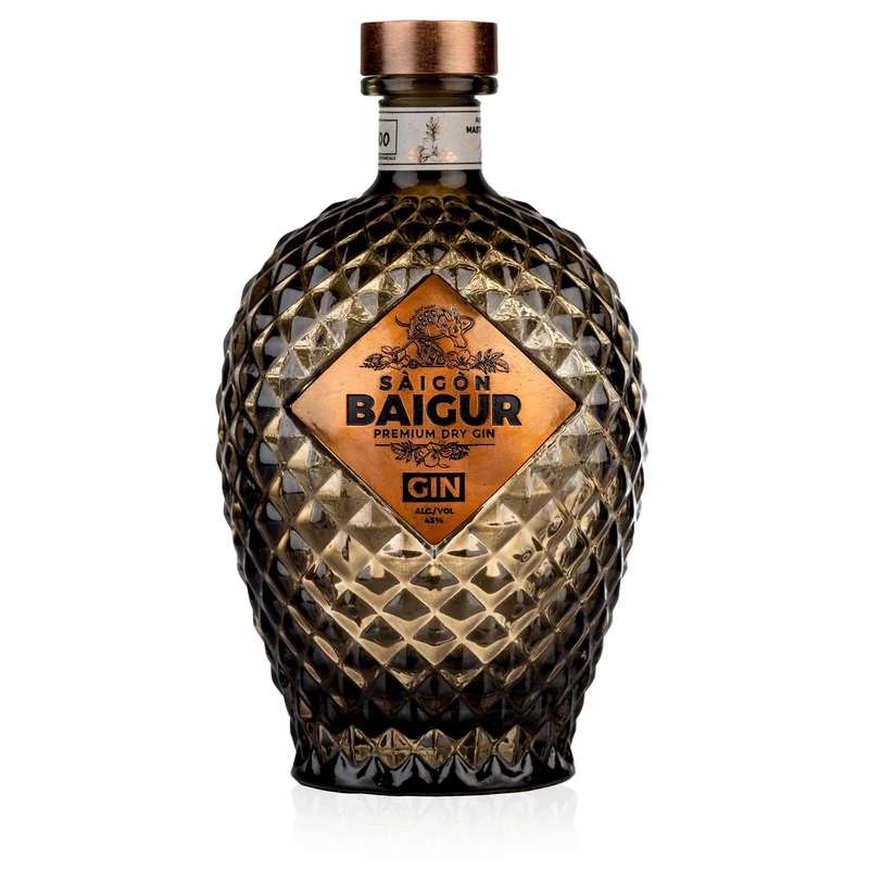 Saigon Baigur Premium Dry Gin (70cl, ABV 43%) A Unique Blend of 12 Distinct Vietnamese Botanicals, The First Premium Dry Gin to be Distilled in Ho Chi Minh City, Brewed in a Traditional Copper Pot