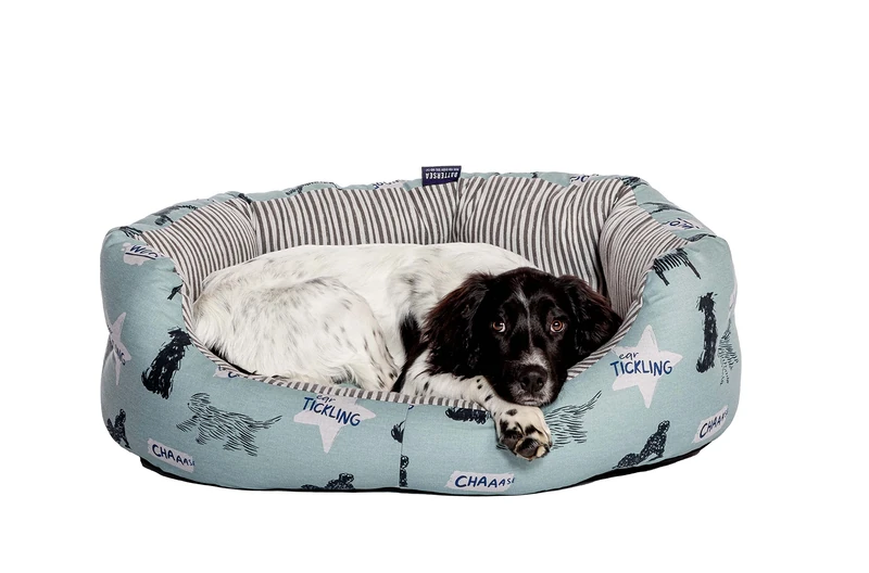 Danish Design Battersea Dogs Home Playful Dogs Stain Resistant Machine Washable Sustainable Dog/Puppy Deluxe Slumber Bed 35 Inch 89 cm