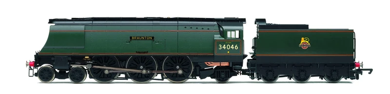 Hornby Steam Train - R30114 BR, West Country Class, 4-6-2, 34046 'Braunton' - Era 4 00 Gauge Locomotives for Train Set, Engine Models for Adults - 1:76 Scale Model Gift