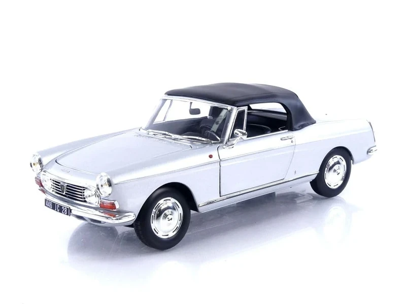 Norev 1:18 Peugeot 404 Cabriolet 1967 - Silver