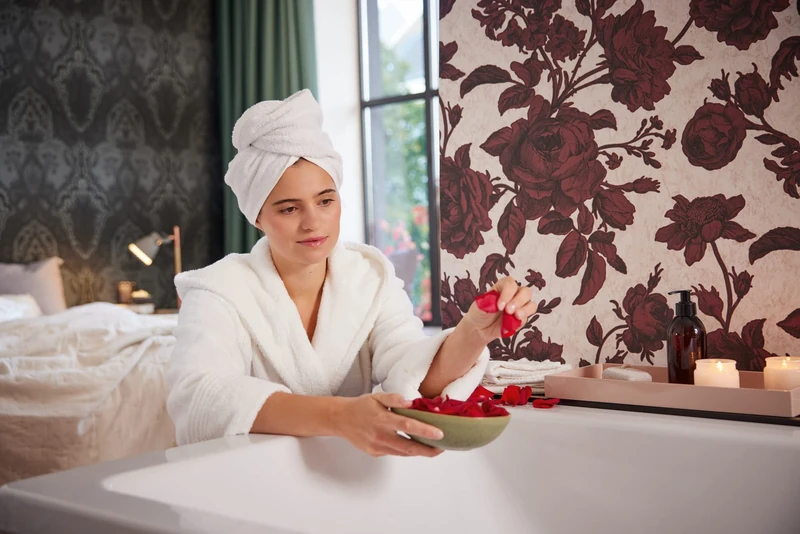 Livingwalls My Home My Spa 387004 Non-Woven Wallpaper Bedroom Romantic 10.05 x 0.53 m Made in Germany