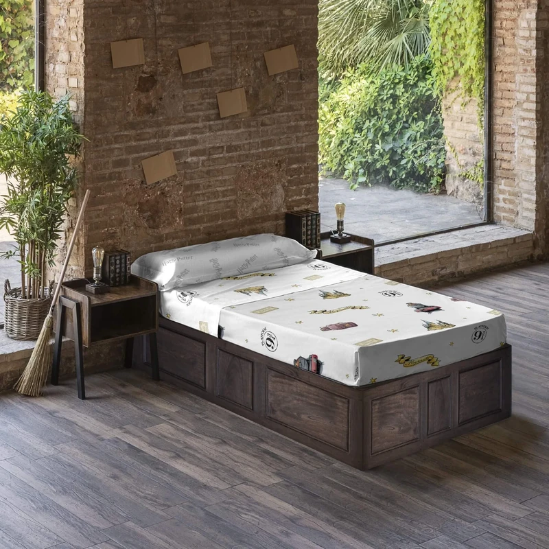 BELUM | 100% Cotton Platform 9 3-4 Printed Pillow and Fitted Sheet Set for 105 Bed | Lightweight, Soft and Comfortable Sheet Set | Officially Licensed Harry Potter