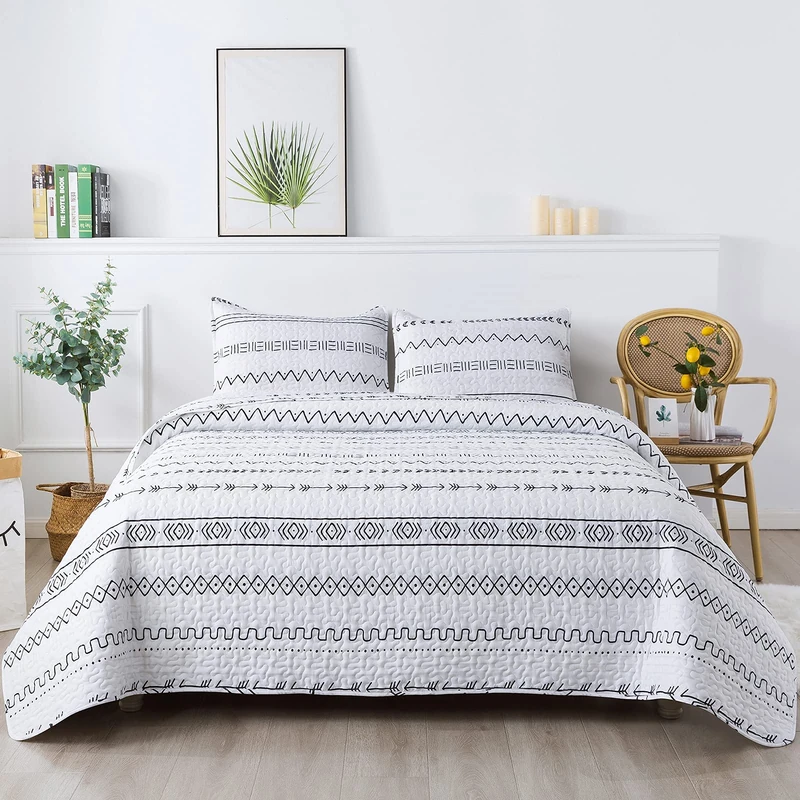 Andency White Quilt Set Twin (68x86 Inch), 2 Pieces(1 Boho Printed Quilt and 1 Pillowcase), Bohemian Summer Lightweight Reversible Microfiber Bedspread Coverlet Sets