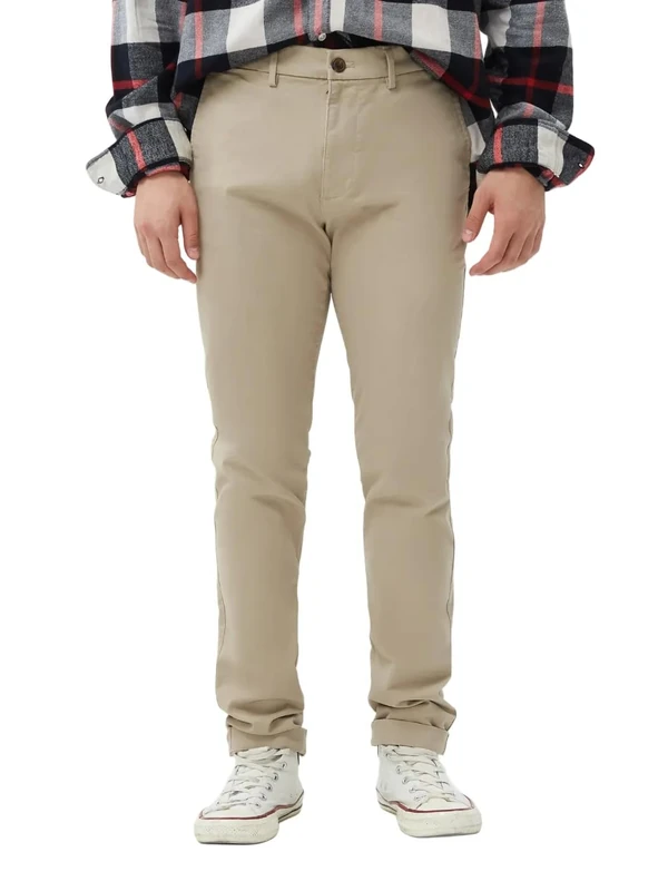 GAP Men's Essential Skinny Fit Chino Pants, Iconic Khaki, 32W x 32L