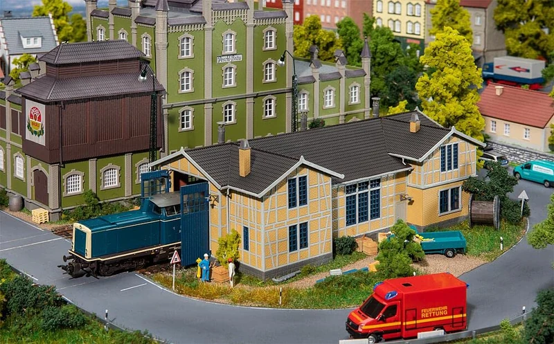 Faller 120287 Engine Shed - Half-Timbered Locomotive Building