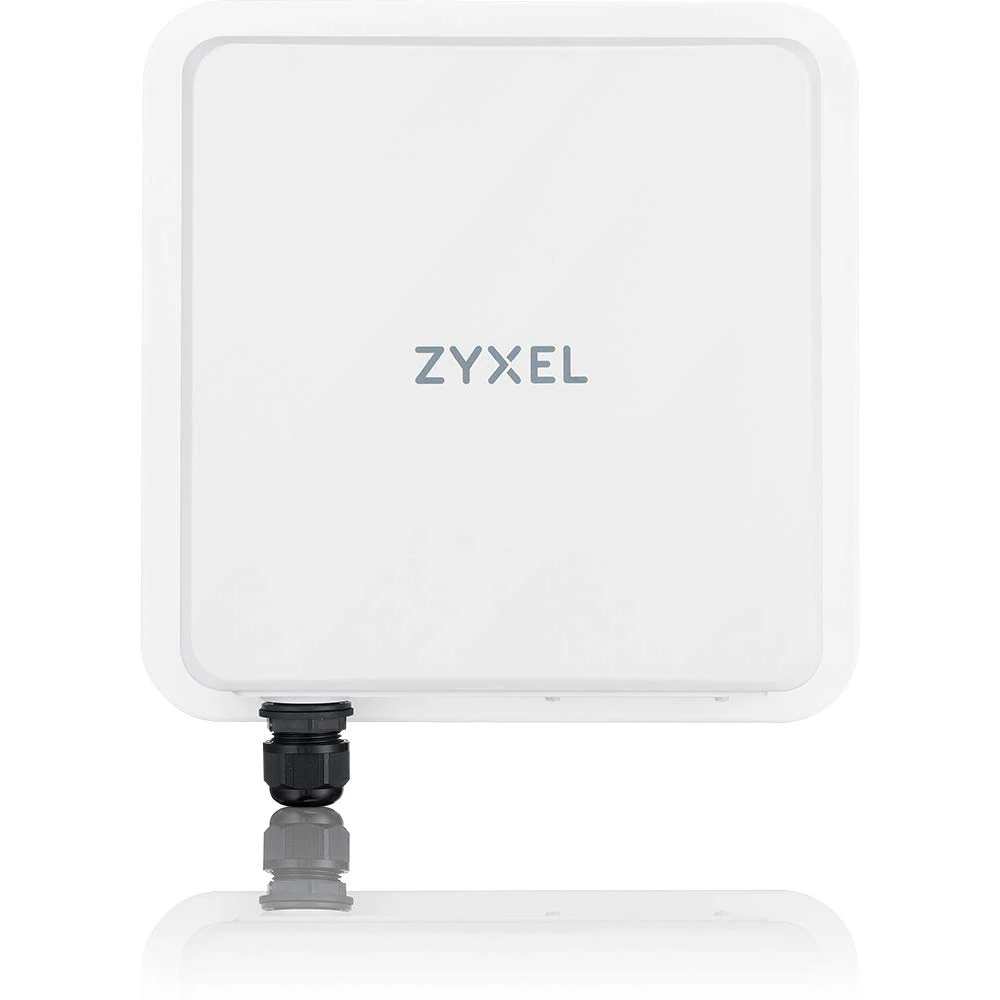 Zyxel 5G NR 5 Gbps Outdoor Router | 4.67 Gbps Data Rate | Nebula Cloud Management | 9 dBi Directional Antenna for Long Distances | Easy Installation | Suitable for Outdoor Use (IP68) | [Nebula FWA710]