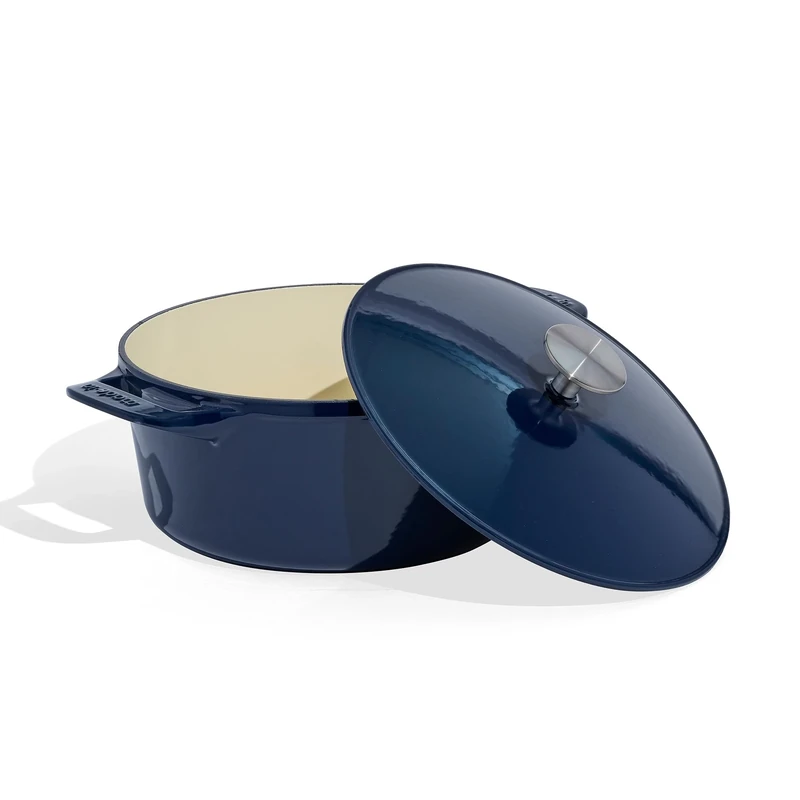 Made In Cookware - Dutch Oven 5.5 Quart - Blue - Enameled Cast Iron - Exceptional Heat Retention & Durability - Professional Cookware - Crafted in France - Induction Compatible