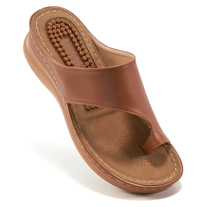 Aomigoct Wedges Shoes for Women Sandals with Arch Support Comfortable Cushion FootBed Orthopedic Sandals Women Flip Flops Dressy Summer Walking Wedge Shoes, Brown, 6.5 UK