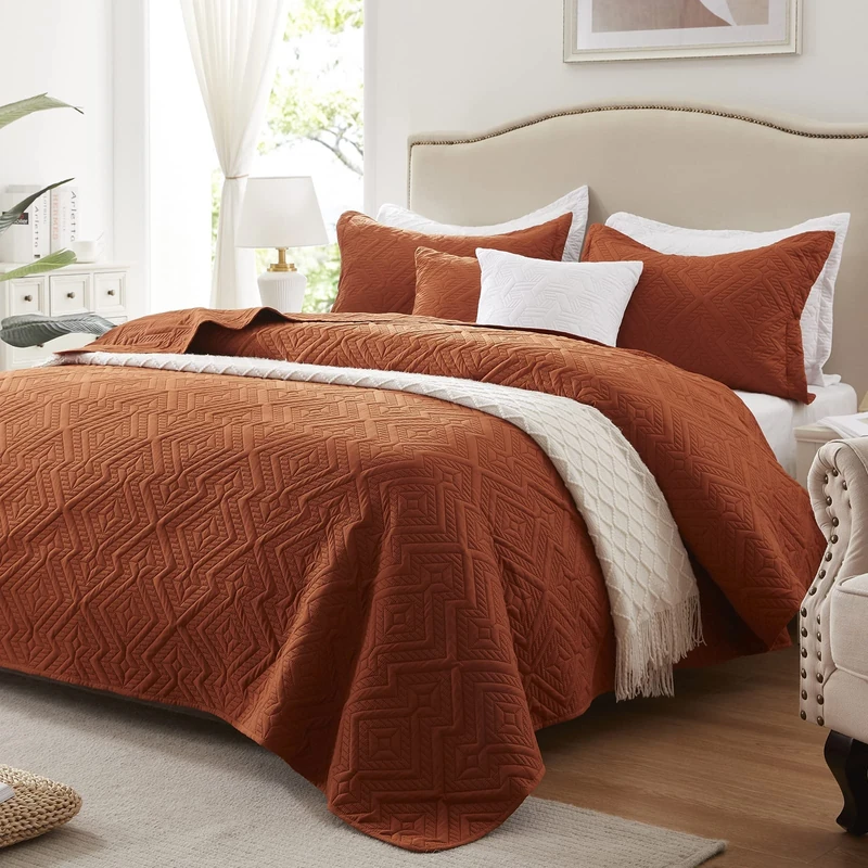 LEAONME Full/Queen Quilt Set 3 Pieces, Lightweight Burnt Orange/Rust Bedspread-90''x98'', Soft Microfiber Summer Quilt, Luxurious Warm Coverlet Set for All Seasons (Includes 1 Quilt, 2 Shams)