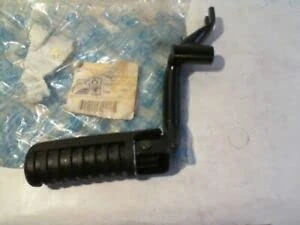 Piaggio Foot Peg Left for Free 576013