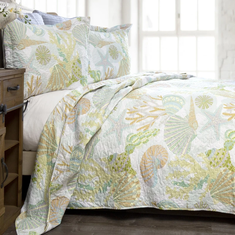 CARSTENS, INC. Coastal Reef 3-Piece Quilt Set, Queen