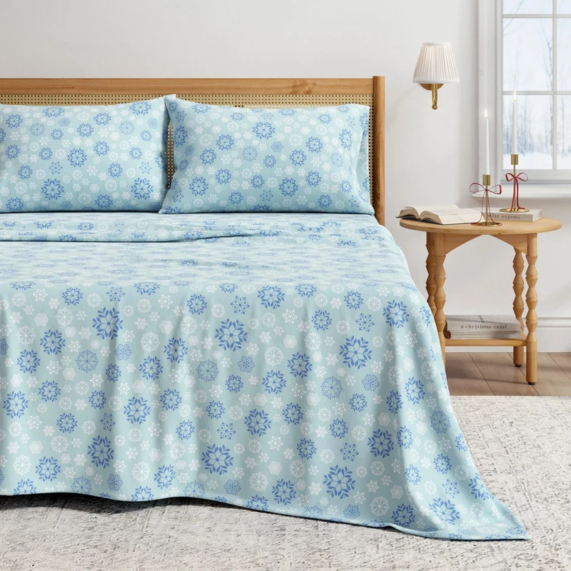 Great Bay Home 100% Turkish Cotton Full Kids Holiday Flannel Sheet Set | Deep Pocket Fitted Sheet, Soft Sheets | Warm Winter Bed Sheets | Anti-Pill Flannel Sheets (Full, Blue Snowflake)