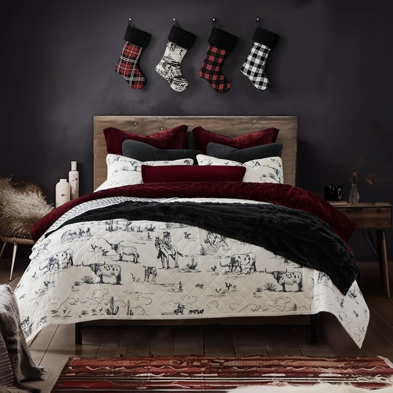 Paseo Road by HiEnd Accents | Ranch Life 3 Piece Quilt Set with Pillow Shams, White and Black Cowboy Cow Longhorn Horse Print, 1 Quilt, 2 Pillowcases