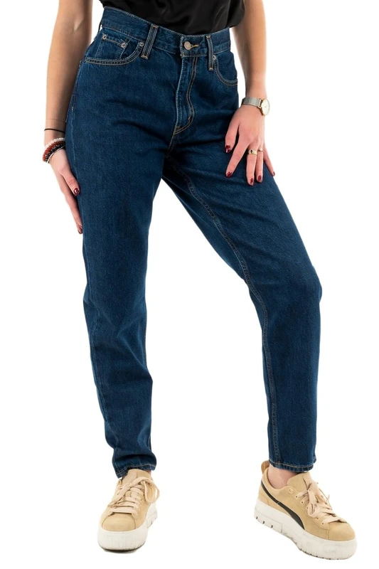Levi's Women's 80s Mom Jeans, Running Errands, 26W / 32L