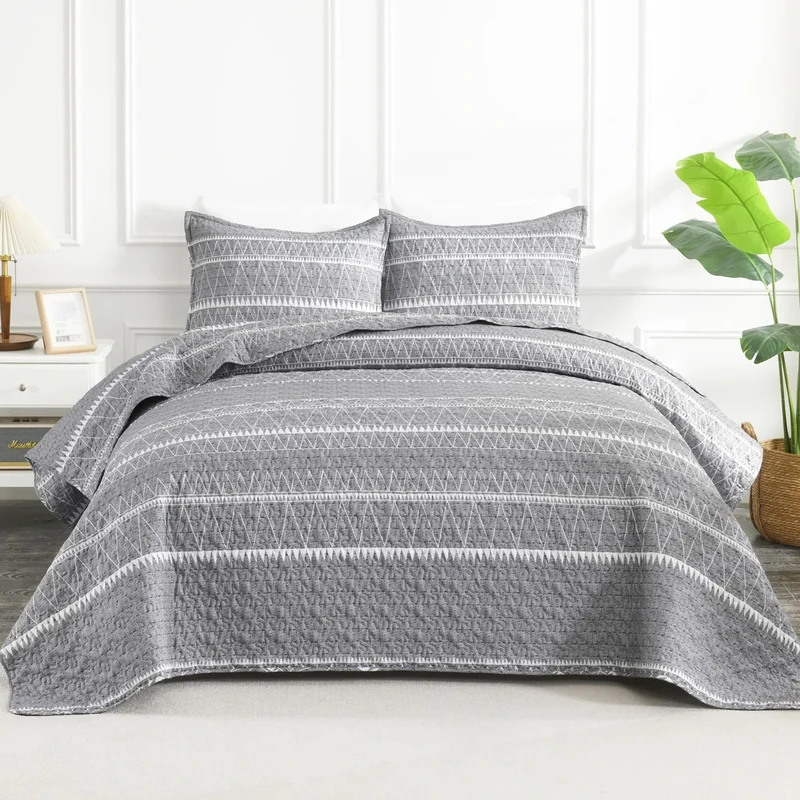 Andency Grey Quilt Set Oversized King (118x120 Inch), 3 Pieces(1 Striped Triangle Printed Quilt and 2 Pillowcases), Bohemian Summer Lightweight Reversible Microfiber Bedspread Coverlet Sets
