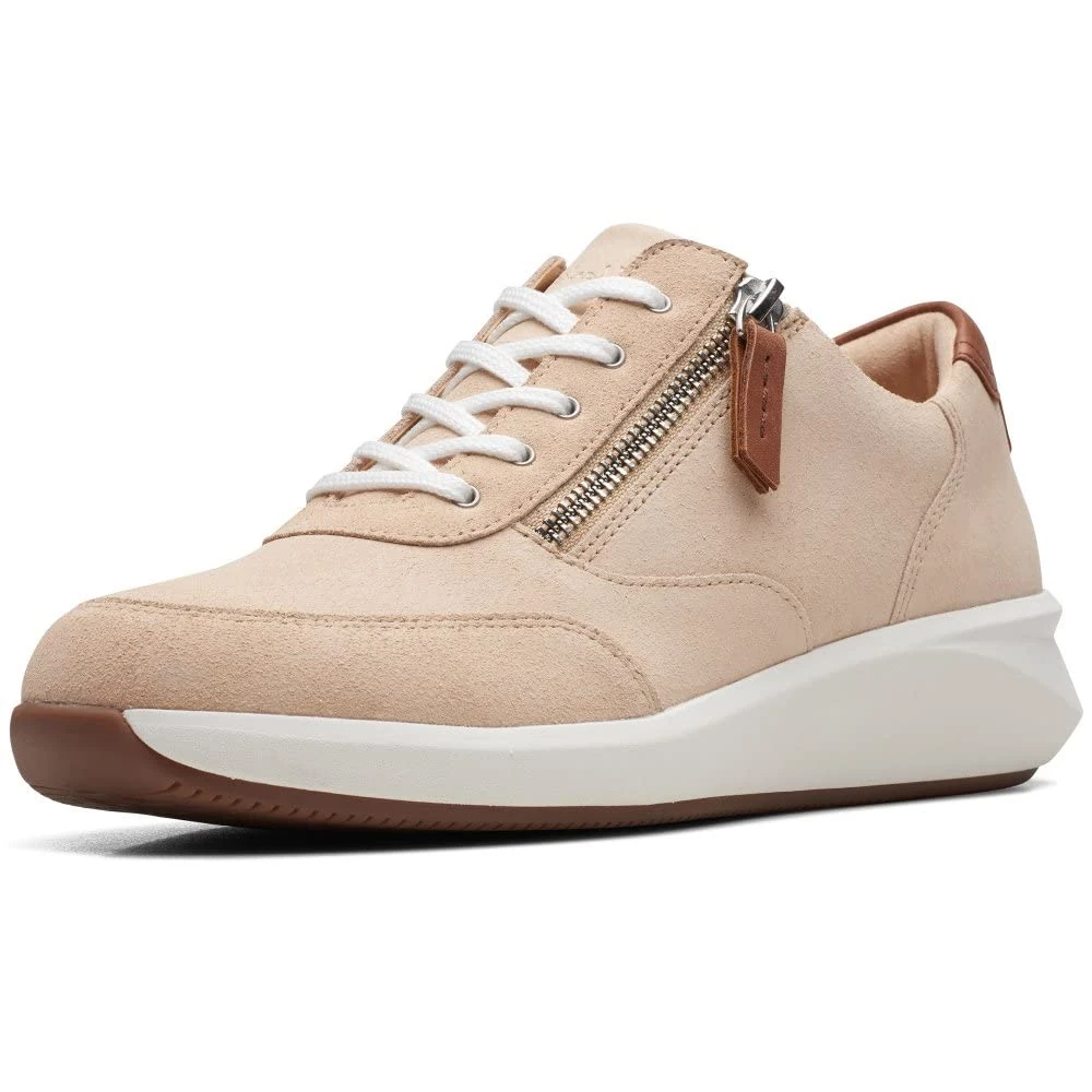 Clarks Womens Un Rio Zip Sneaker, Light Sand Nub, 5 UK