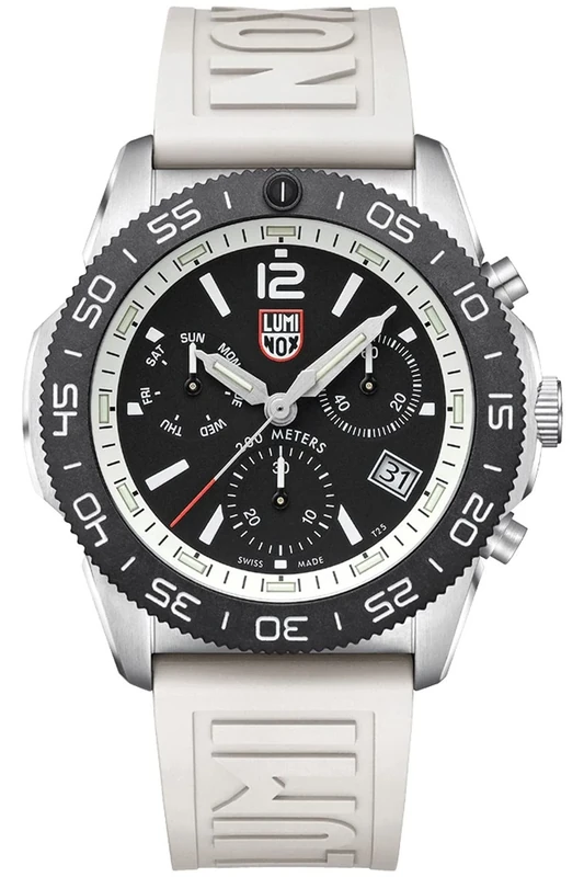 Luminox Men Swiss Quartz Watch with Rubber Strap XS.3141
