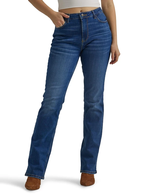 Wrangler Women's High Rise Bold Boot Jean, Crimson, 2-34