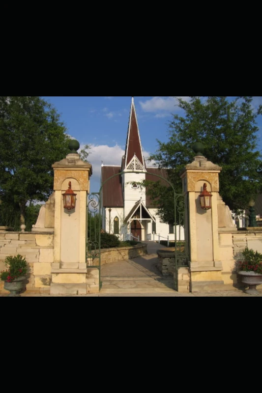 Villa Pinot Noir. Detective