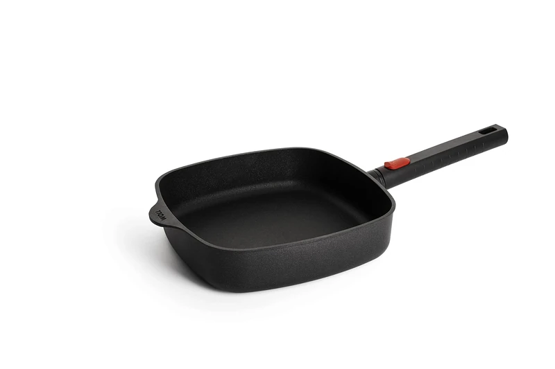 Woll Diamond Logic XR Square Cast Iron Frying Pan Induction 24 cm x 24 cm 6 cm High with Removable Handle Suitable for All Hob Types Cast Aluminium Non-Stick Coating Oven-Proof Black