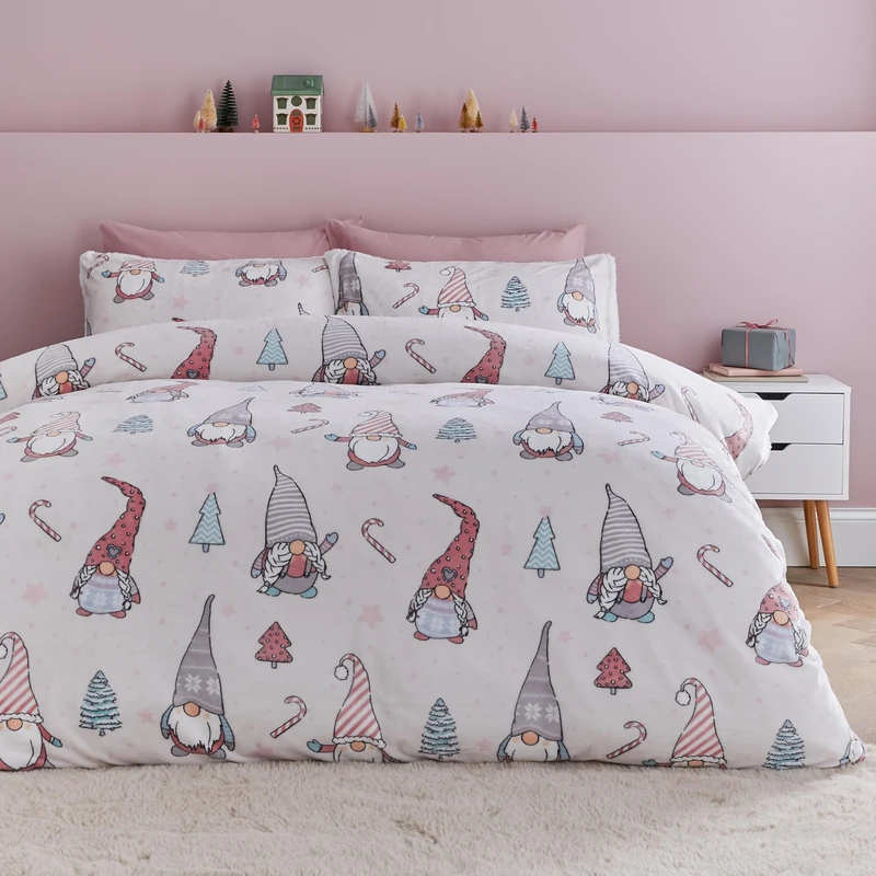 Catherine Lansfield Christmas Festive Gnomes Cosy Fleece King Duvet Cover Set with Pillowcases Pink - Image 1