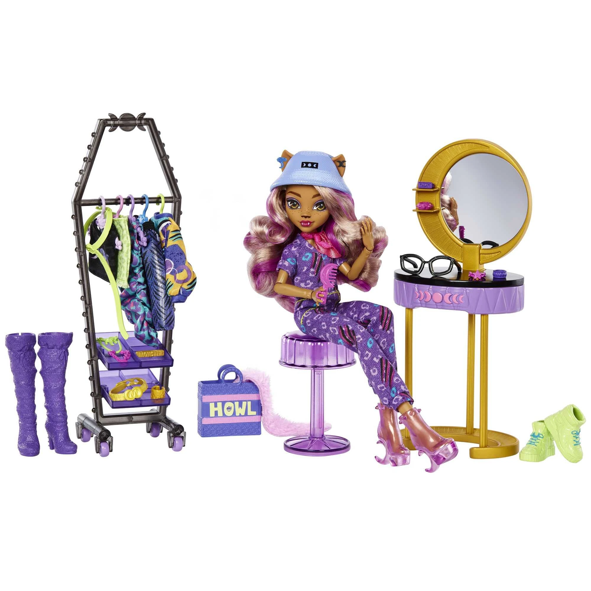 Monster High Doll and Fashion Playset, Clawdeen Wolf Doll and Accessories, Boutique Dress-Up Studio with 20+ Pieces, HKY70