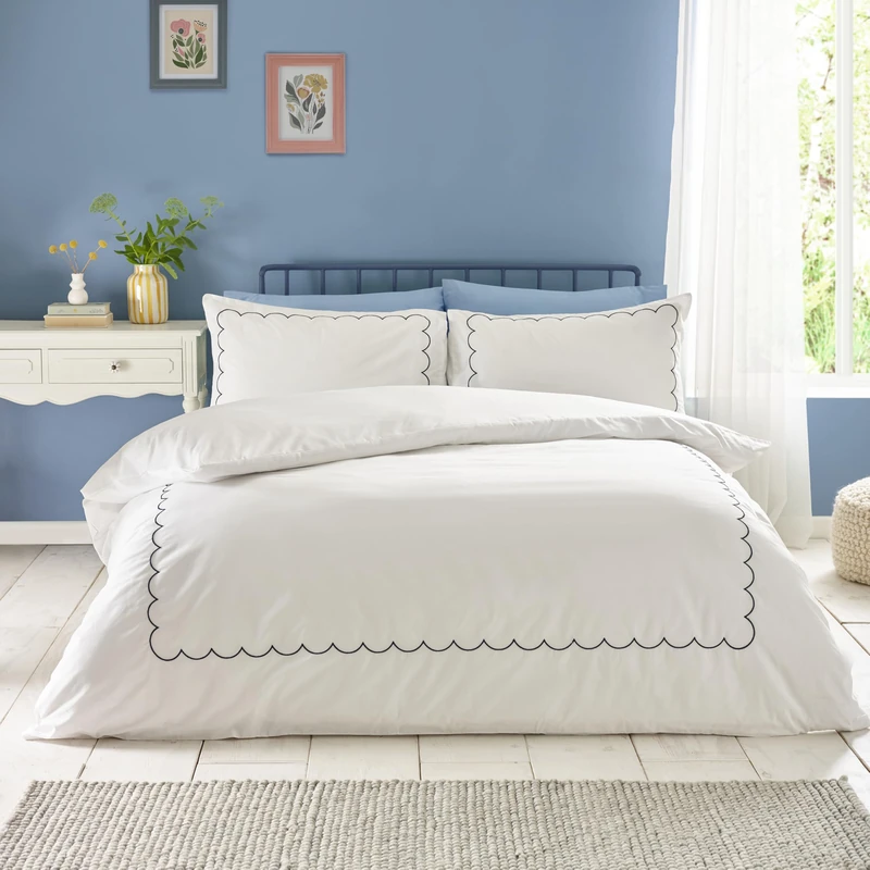 Catherine Lansfield Scallop Border Embroidery Super King Duvet Cover Set with Pillowcases White/Navy