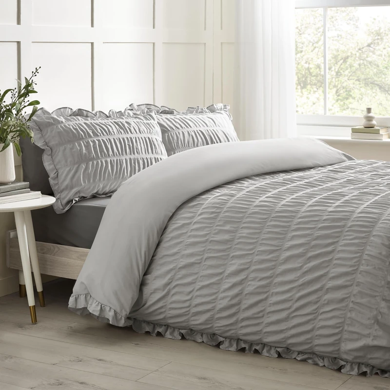 Catherine Lansfield Seersucker Frill Super King Duvet Cover Set with Pillowcases Silver Grey