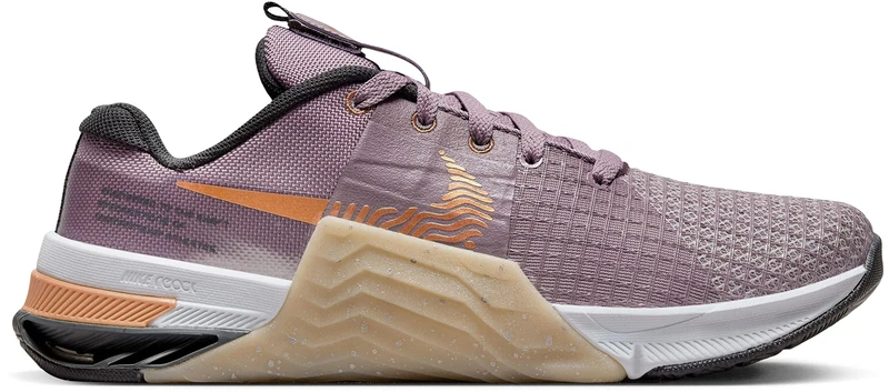 NIKE Women's Metcon 8 Premium Sneaker, Purple Smoke Metallic Copper, 5 UK