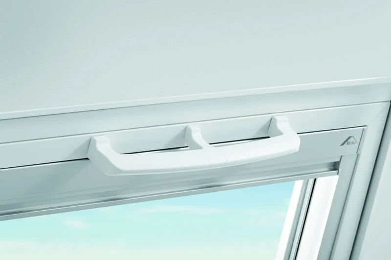 Roto Original Window Handle, Window Handle for roof Windows from The Q Series, Wood and Plastic, Colour: White