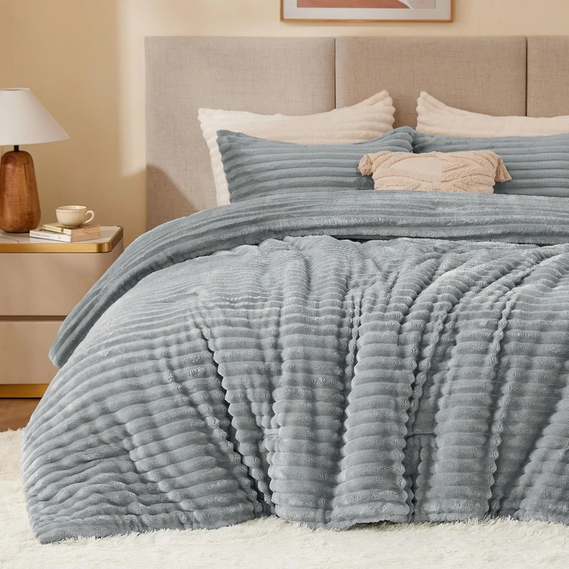 BEDELITE Fleece King Comforter Set -Super Soft & Warm Fluffy Grey Bedding, Luxury Fuzzy Heavy Bed Set for Winter with 2 Pillow Cases