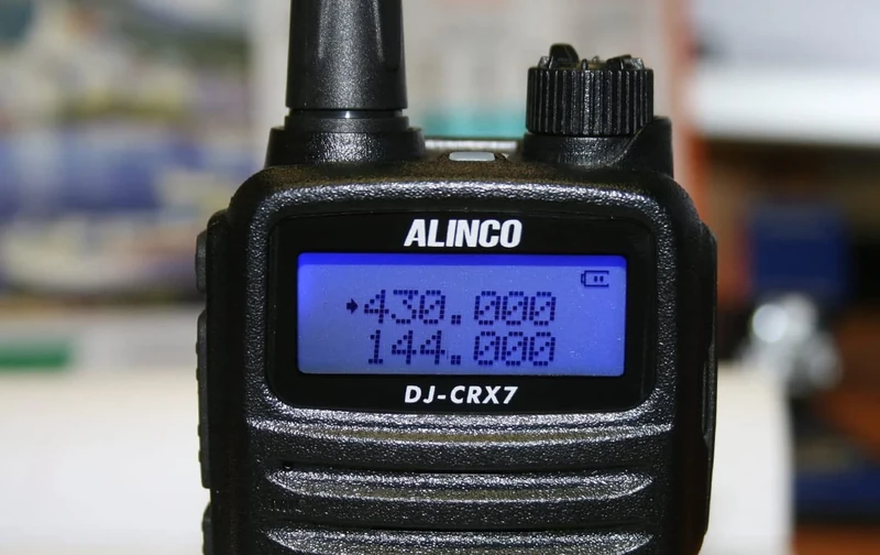 Portable VHF/UHF radio station PNI Alinco DJ-CRX-7