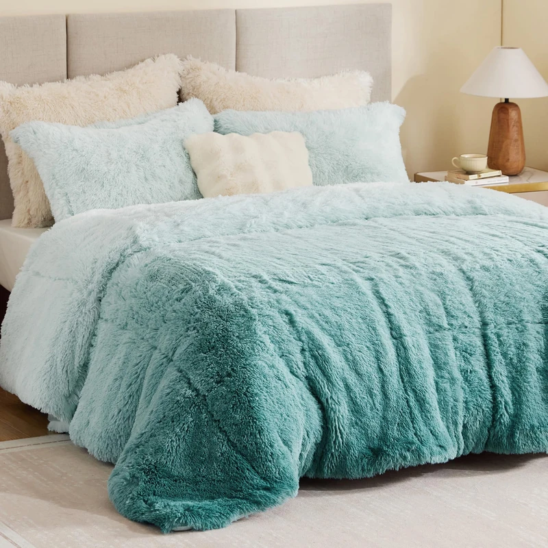 Intelligent Design Brielle, Long Shaggy Faux Fur Comforter Set, Plush Reverse, Trendy Ombre Design, Modern, Cozy All Season Bedding, Matching Sham, Twin/Twin XL(66"x90") Aqua 2 Piece