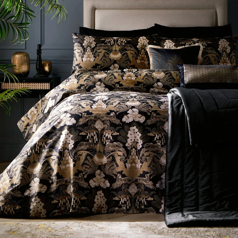 Laurence Llewelyn-Bowen - Black/Gold Jungle Duvet Cover - King Bedding Size (230 x 220cm) - Soft 100% Cotton - 2 Pillowcases - Luxury Bedding with Leopards - Bohemian/Damask Duvet Cover in Black