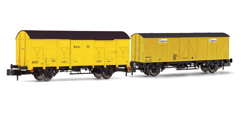 Arnold AZVI, 2-unit pack 2-axle closed wagon J2 + J3, yellow livery, period V-VI