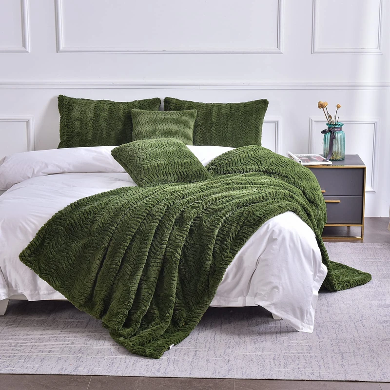 YUSOKI Luxury Faux Fur Twin XL Decorative Soft Fuzzy Fluffy Cozy Plush Furry Comfy Warm Blanket for Couch Bed Chair Sofa Women Teen Girls Men Gift (Olive Green, 63"x90")