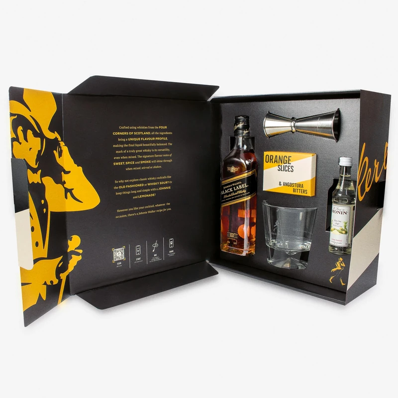 Johnnie Walker Black Label | Not So Old Fashioned Gift Set | 40% vol | 35cl | Blended Scotch Whisky | Enjoy Neat or in Mixed Drinks | Gift Box