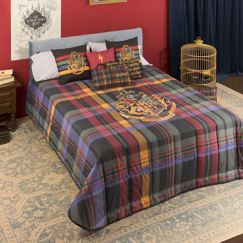 BELUM | Harry Potter Duvet, 250 g Classic Hogwarts Model for 135 cm Bed (235 x 270 cm) - Image 1