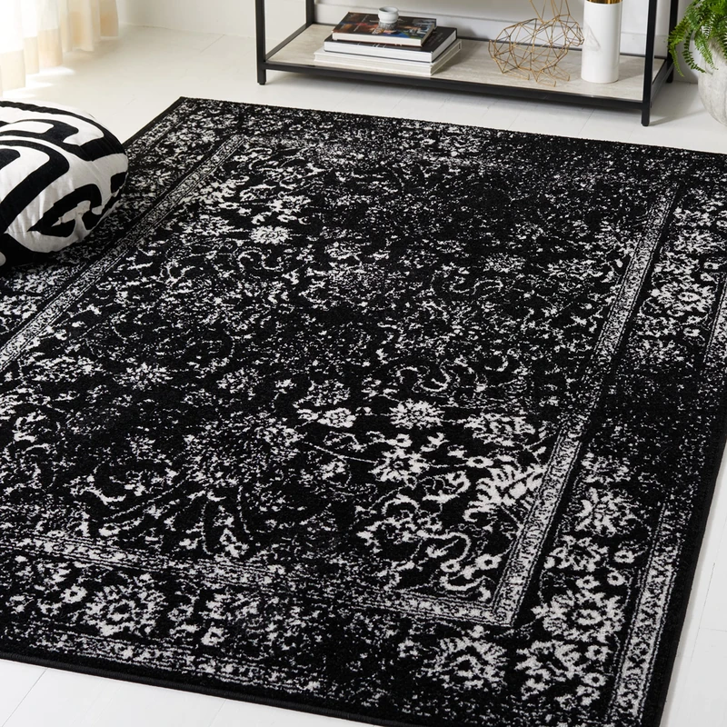 Safavieh Distressed Rug for Living Room, Dining Room, Bedroom - Adirondack Collection, Short Pile, in Black and Ivory, 155 X 229 cm